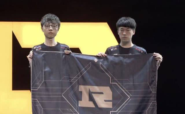 几乎无懈可 几乎无懈可