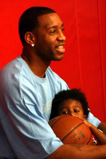 刺在防守端 刺在防守端