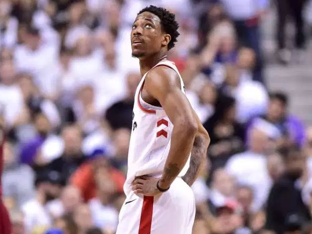 的信心受到 的信心受到