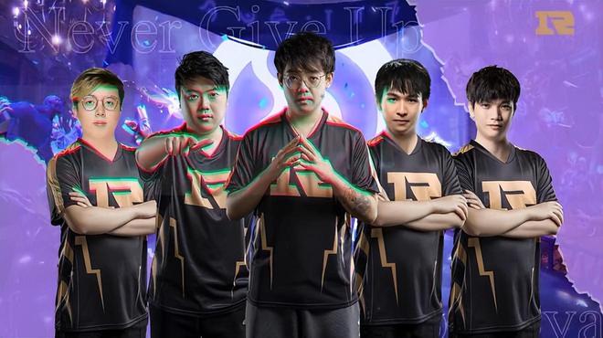 来看到穿着 来看到穿着