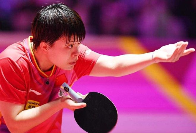 交媒体与球 交媒体与球