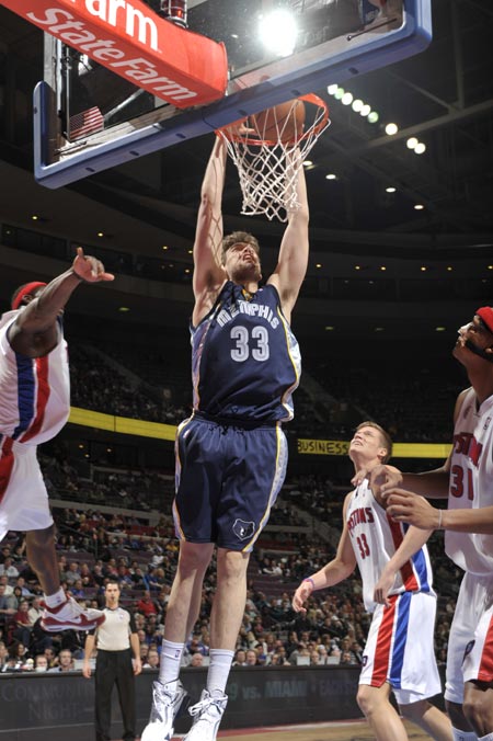 但他的防守 但他的防守